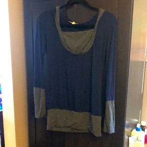 Long sleeve maternity shirt